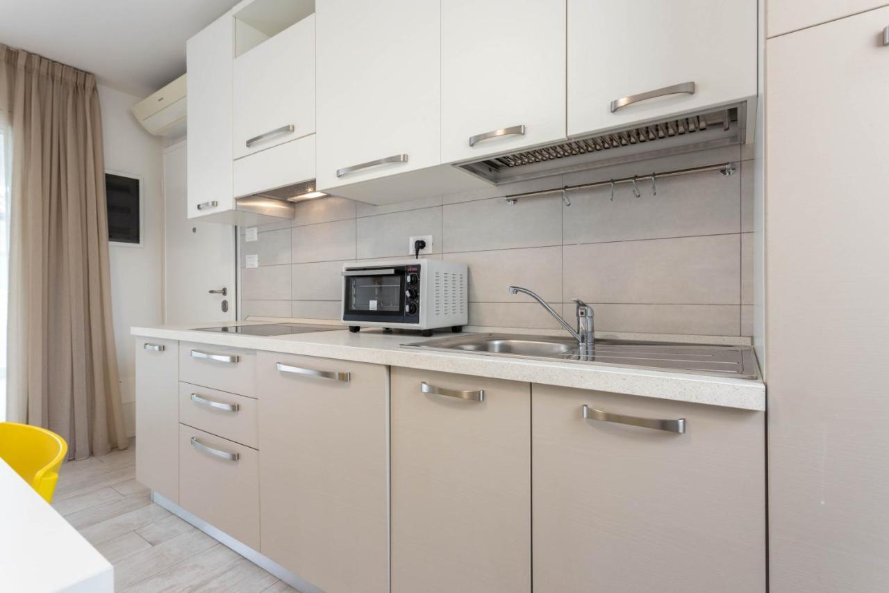 Blu Indaco Villa Elsa Lignano Sabbiadoro Kültér fotó