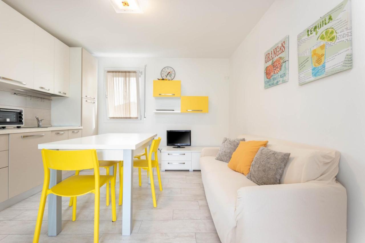 Blu Indaco Villa Elsa Lignano Sabbiadoro Kültér fotó